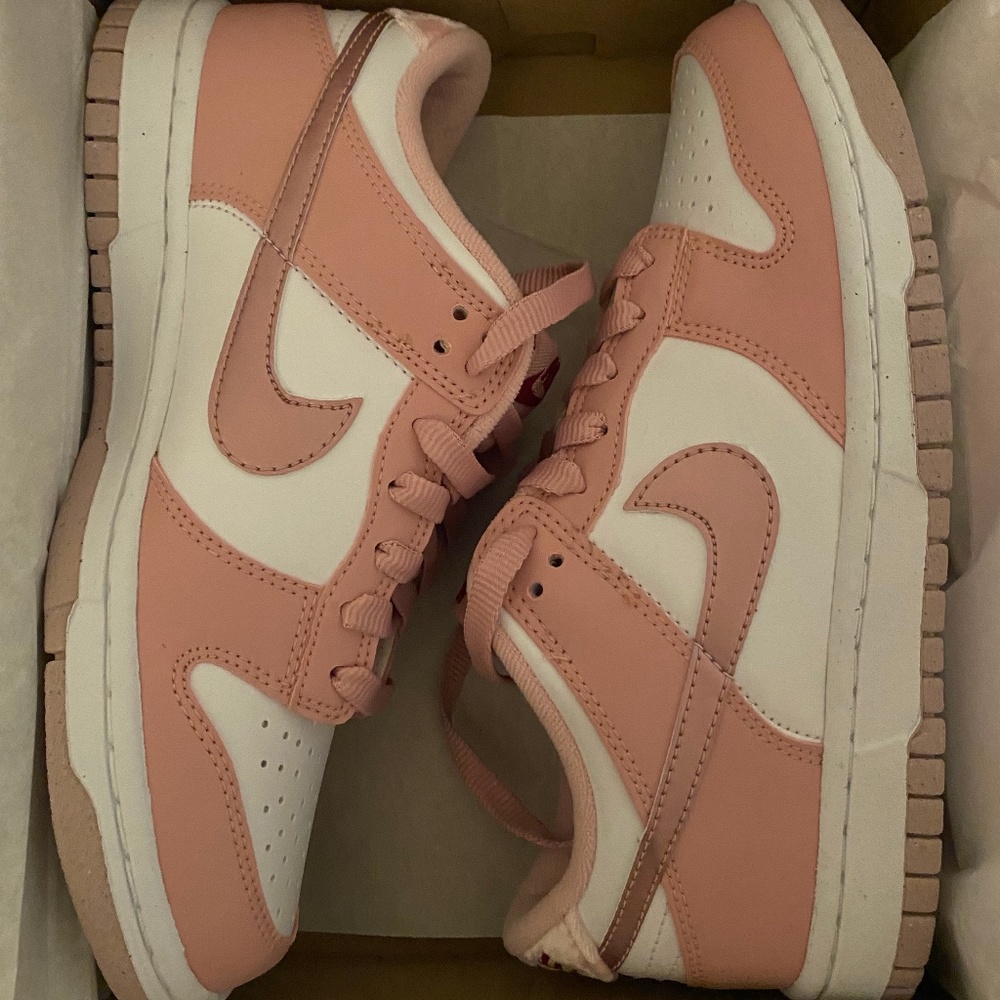 Nike Dunk Lows GS
